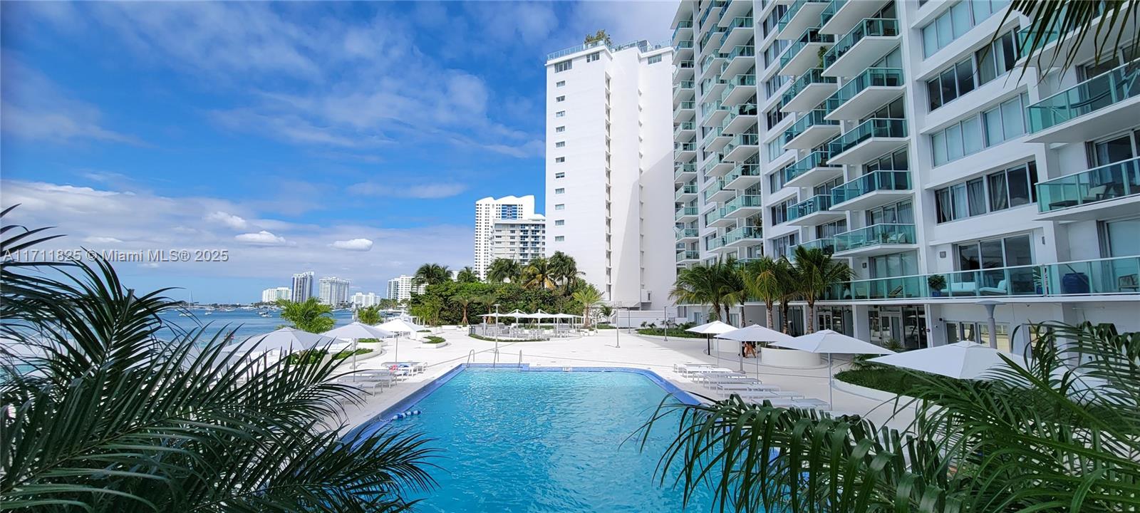 Property for Sale at 1000 West Ave 204, Miami Beach, Miami-Dade County, Florida - Bathrooms: 1  - $324,000