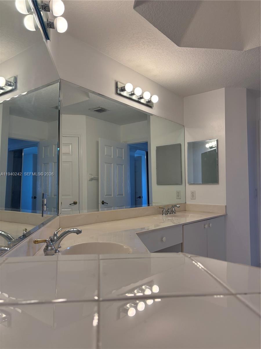 DORAL ISLES ST LUCIA - Residential