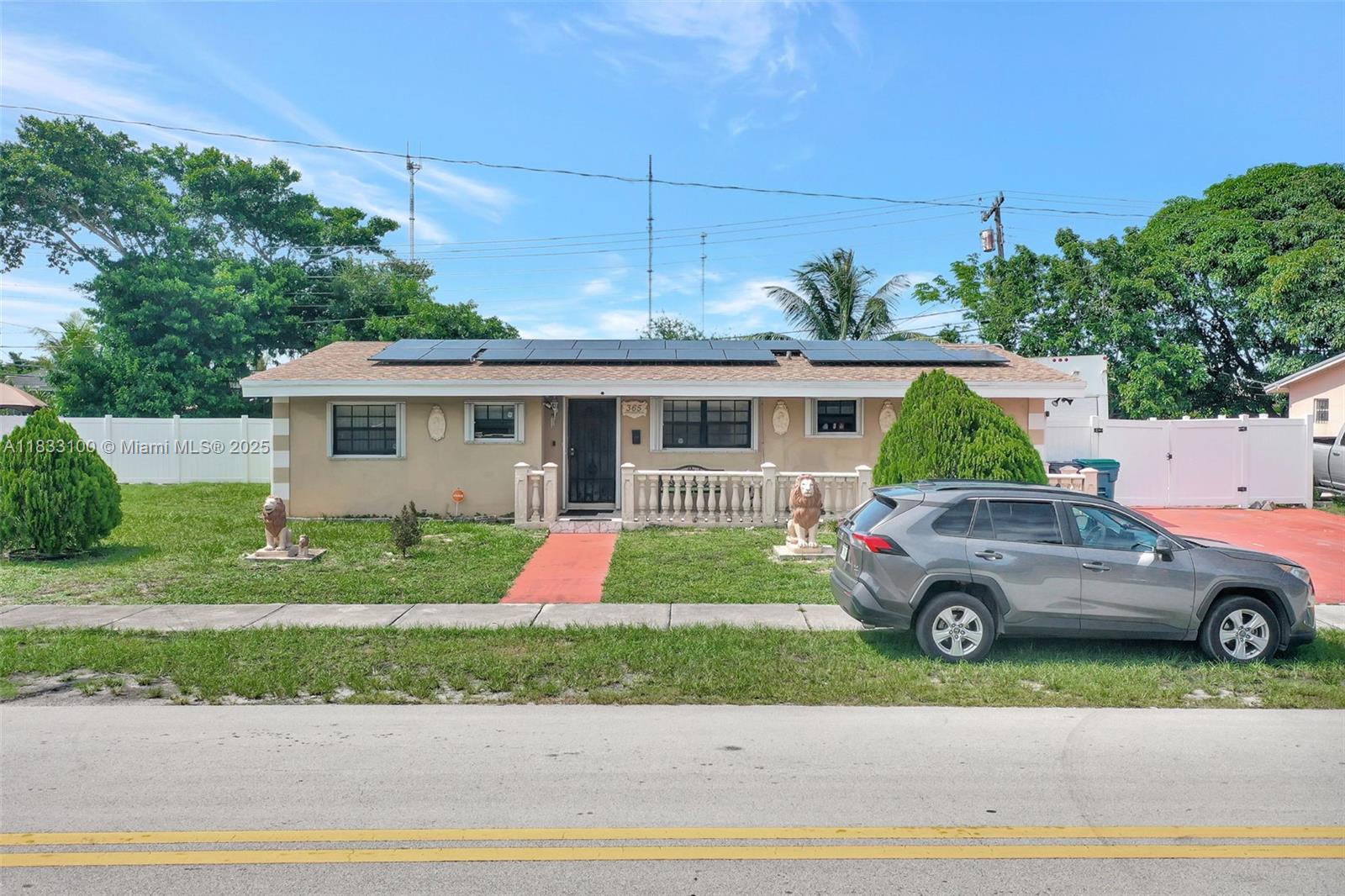365 NW 198th St, Miami Gardens, FL, 33169/$640,000 2 365 NW 198th St