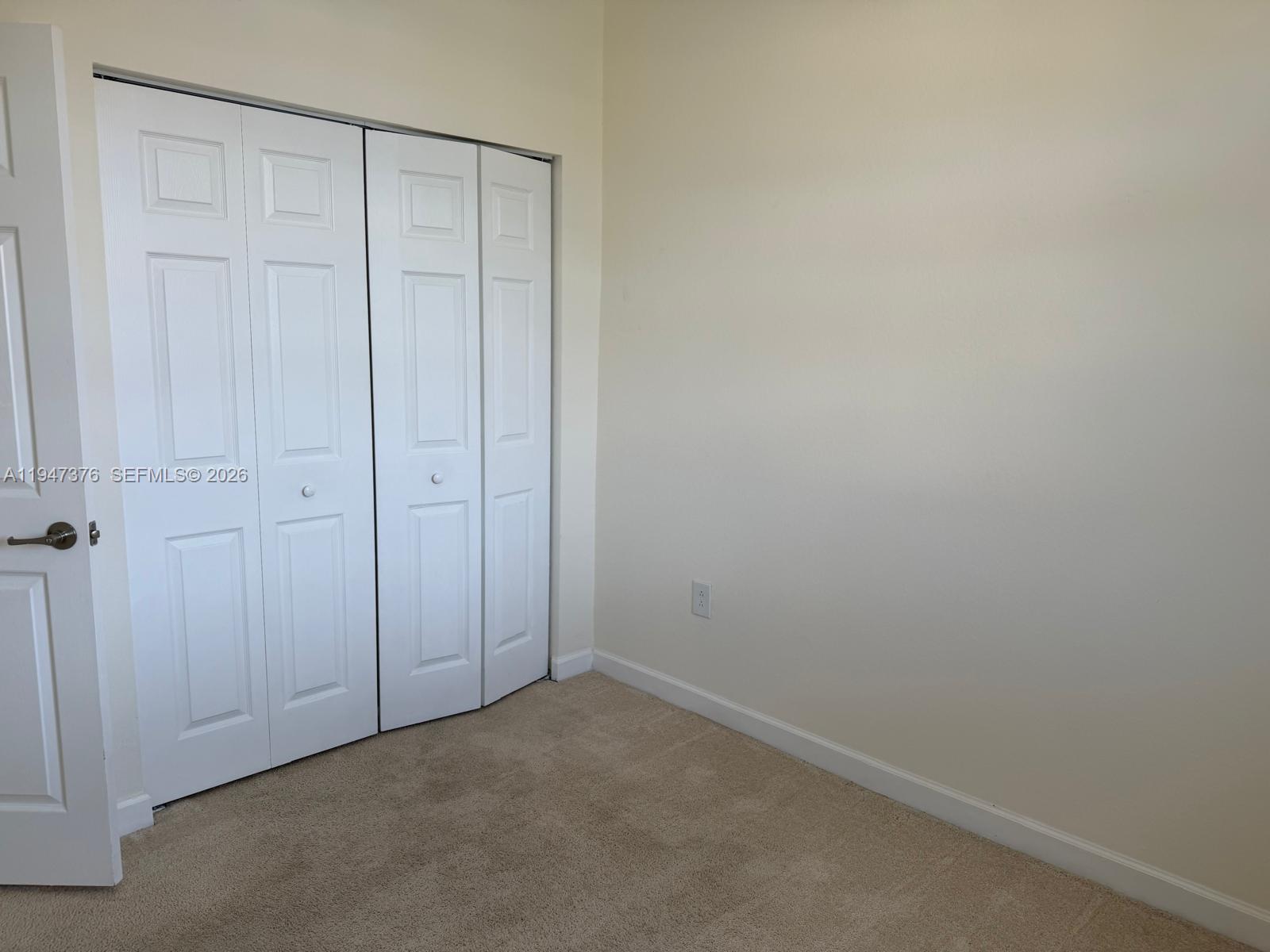 BAYWINDS OF GALAPAGOS FIR - Residential