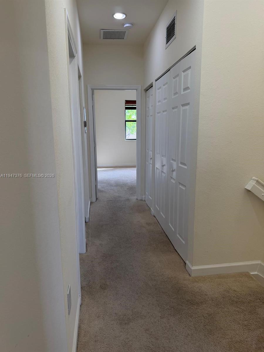 BAYWINDS OF GALAPAGOS FIR - Residential