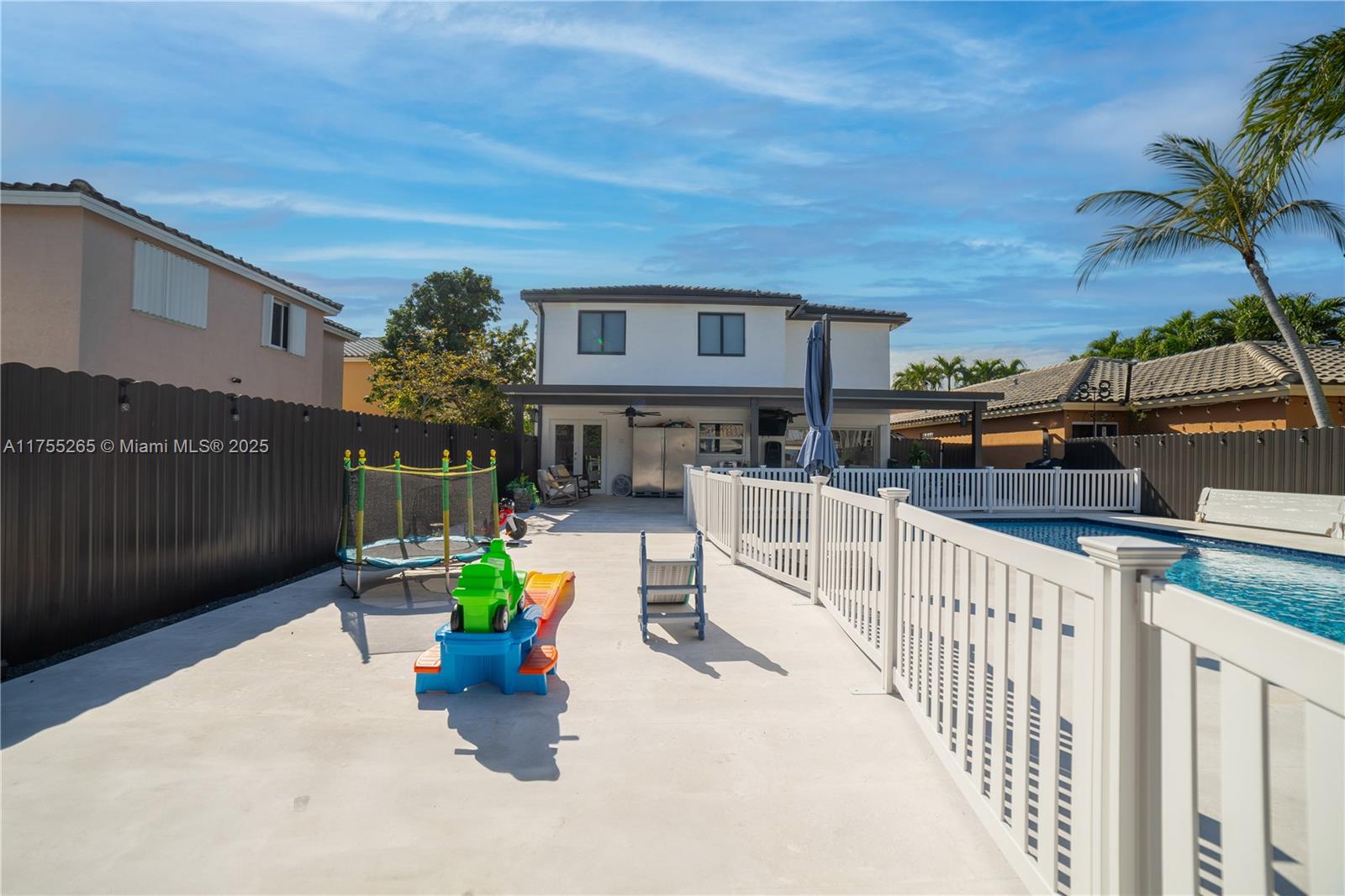 HIGHLANDS AT KENDALL - Residential