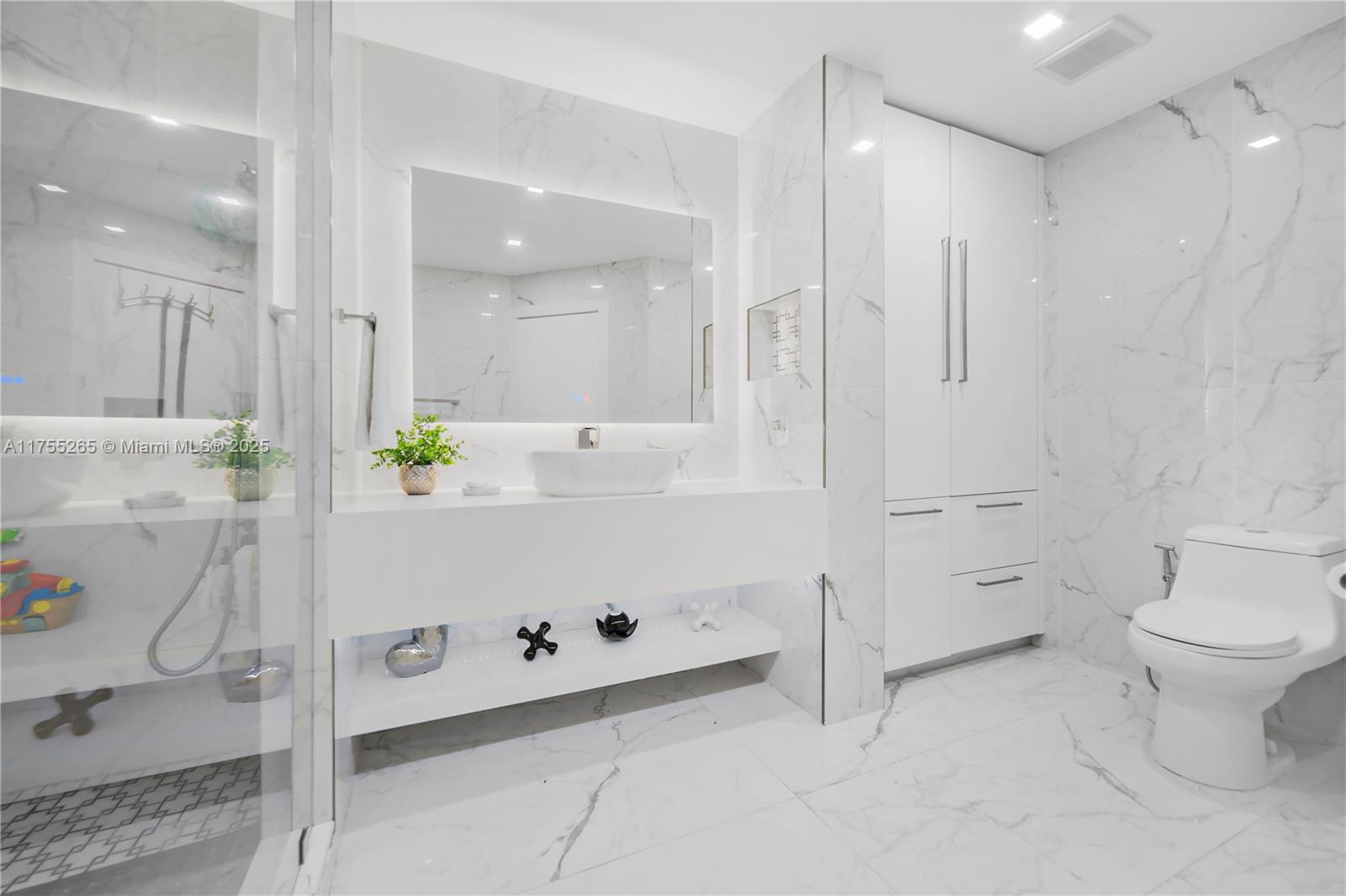 HIGHLANDS AT KENDALL - Residential