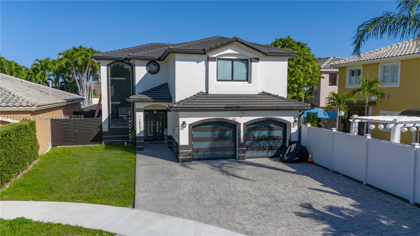 HIGHLANDS AT KENDALL - Residential