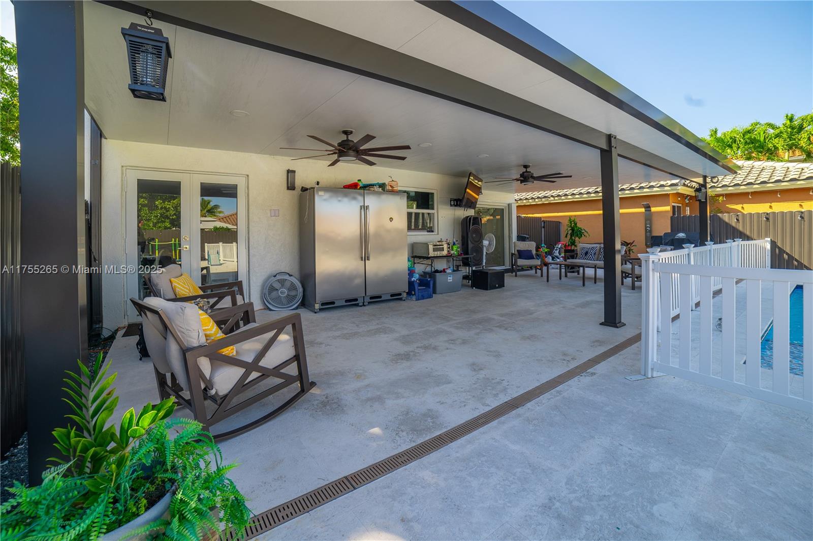 HIGHLANDS AT KENDALL - Residential