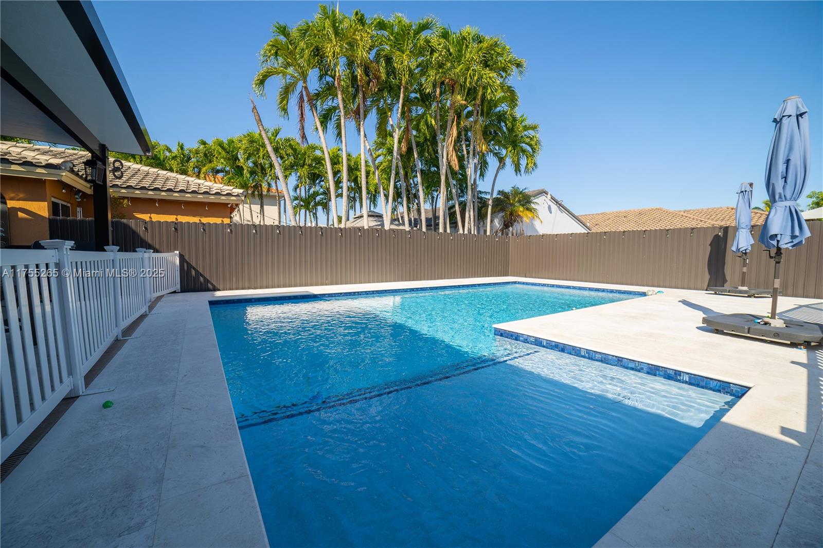 HIGHLANDS AT KENDALL - Residential