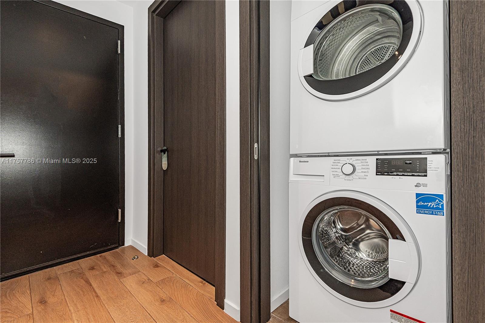 MAP OF MIAMI DADE CO. FL. - Residential