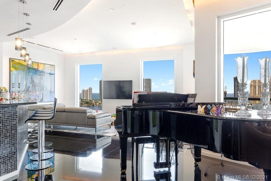 Bella Mare@Williams Island - Residential