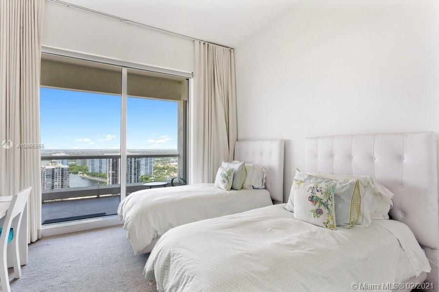 Bella Mare@Williams Island - Residential