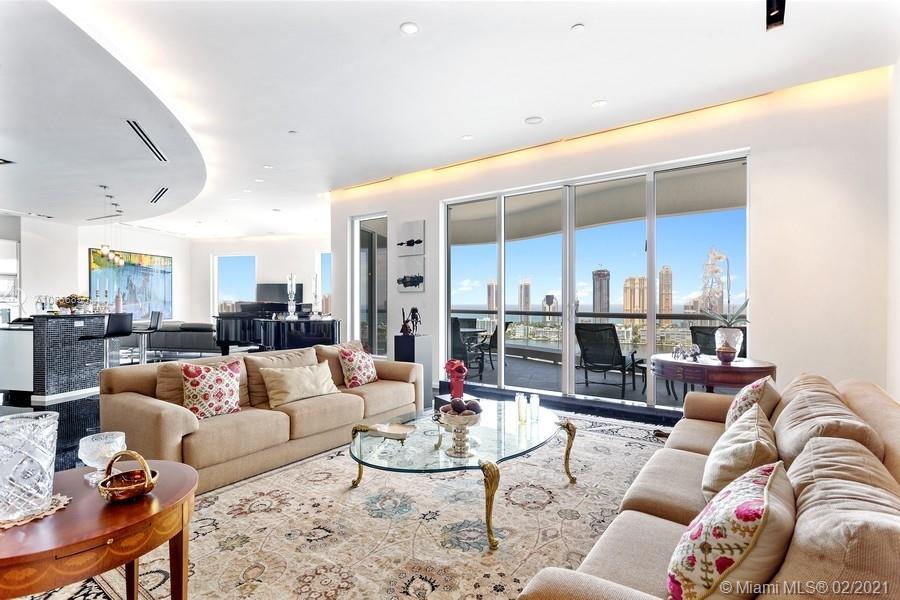 Bella Mare@Williams Island - Residential