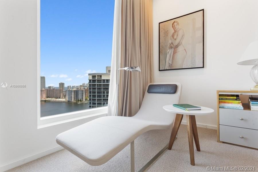 Bella Mare@Williams Island - Residential