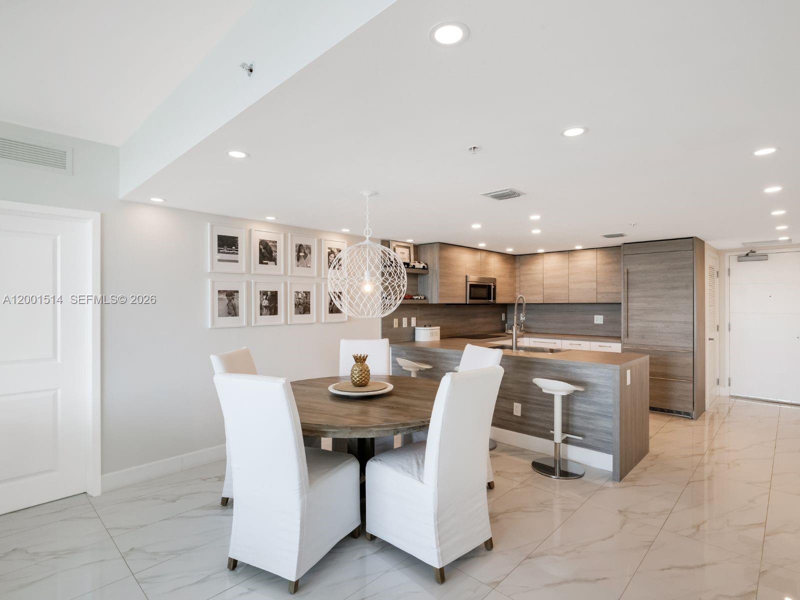 400 SUNNY ISLES CONDO EAS - Residential