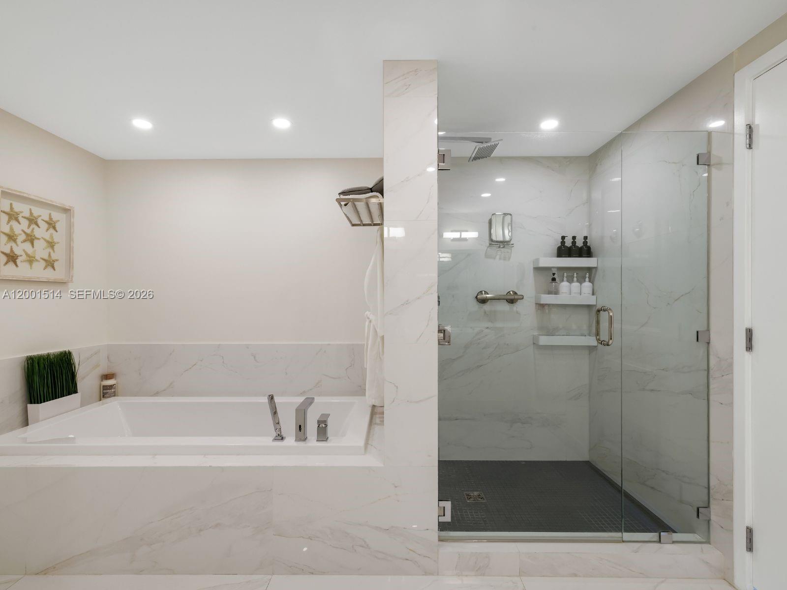 400 SUNNY ISLES CONDO EAS - Residential