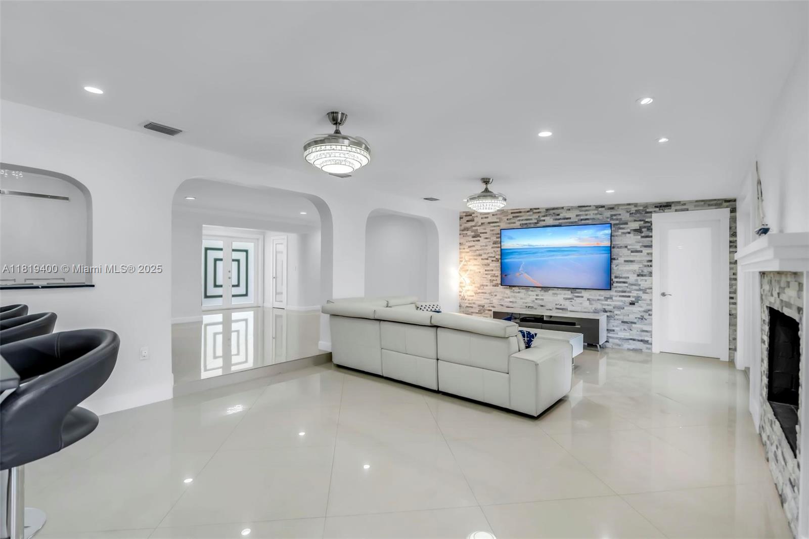 8500 NW 174th St