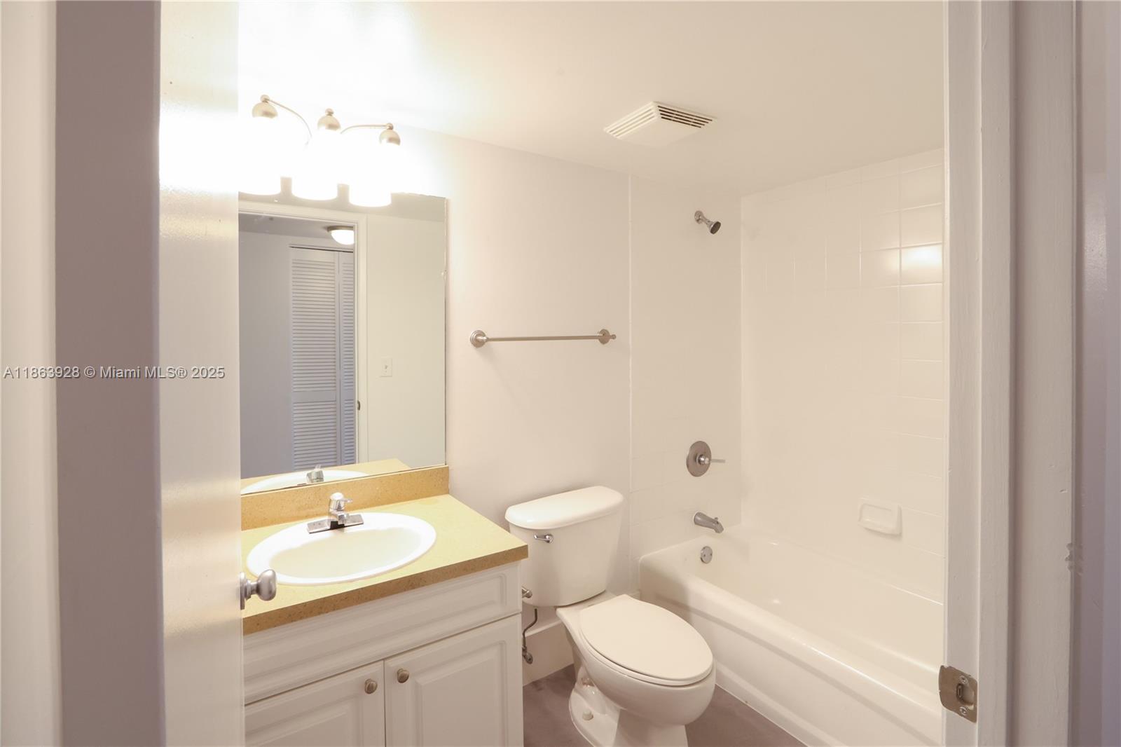LAS OLAS BY THE RIVER CON - Residential Lease
