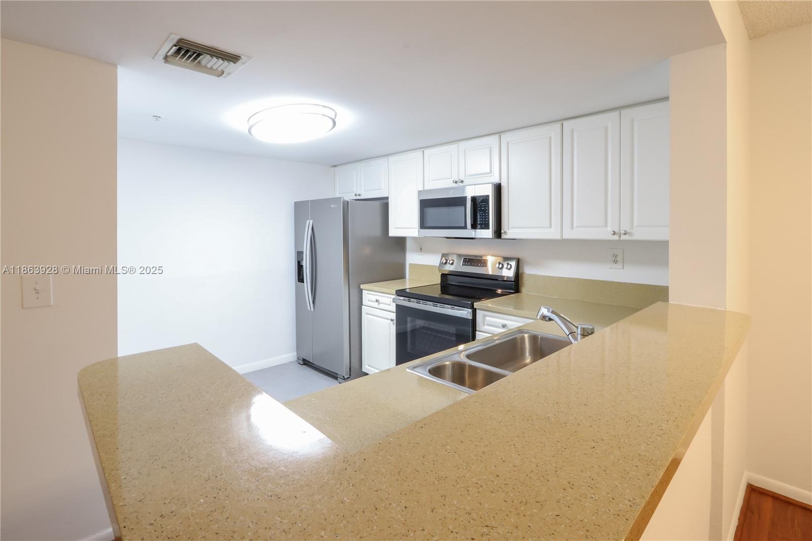 LAS OLAS BY THE RIVER CON - Residential Lease