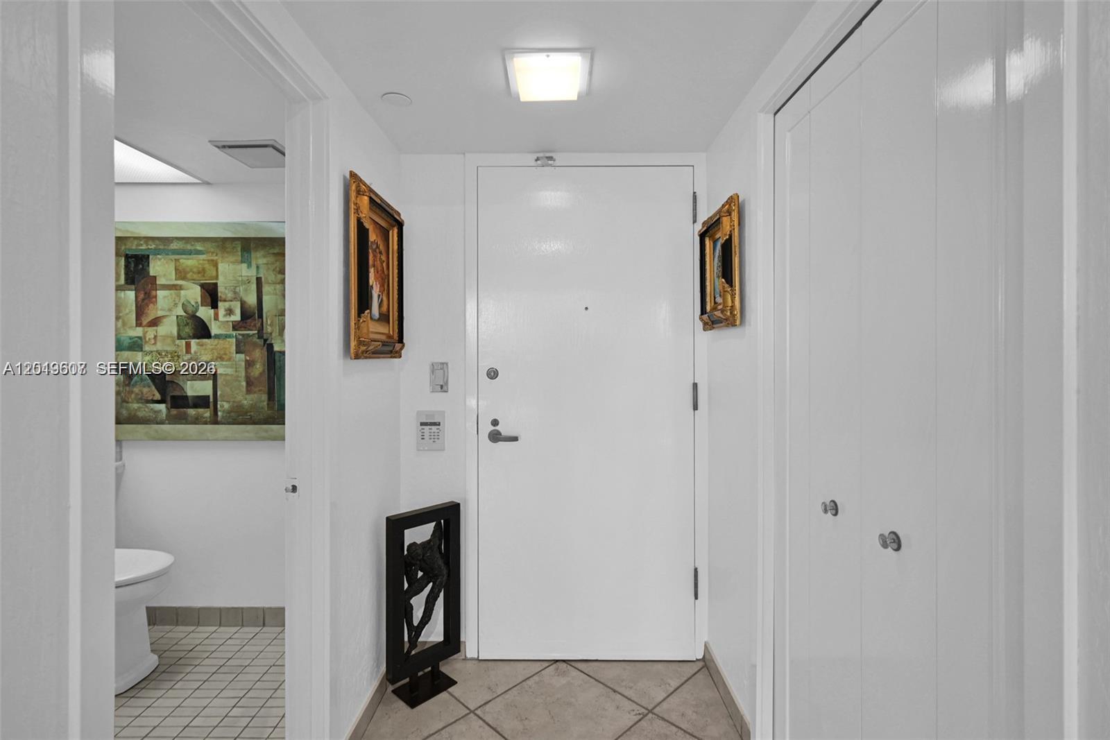 TURNBERRY ISLE SOUTH COND - Residential