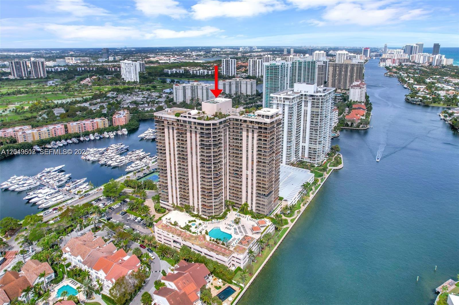 TURNBERRY ISLE SOUTH COND - Residential