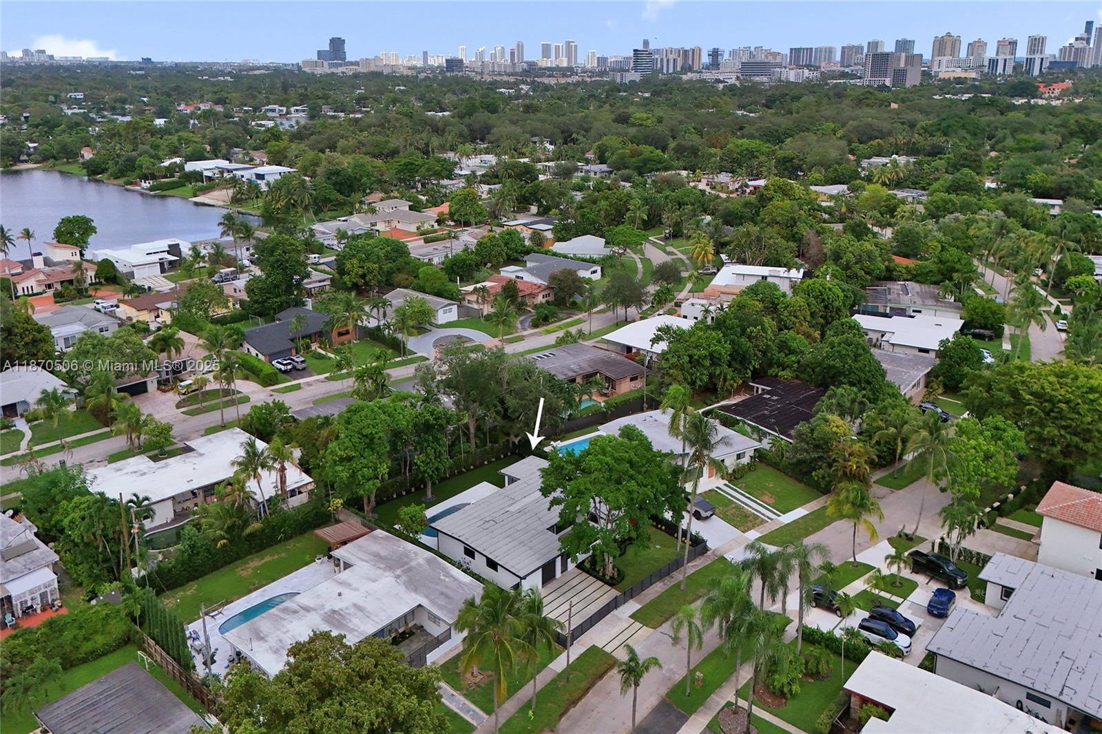 SKY LAKE - Residential Lease