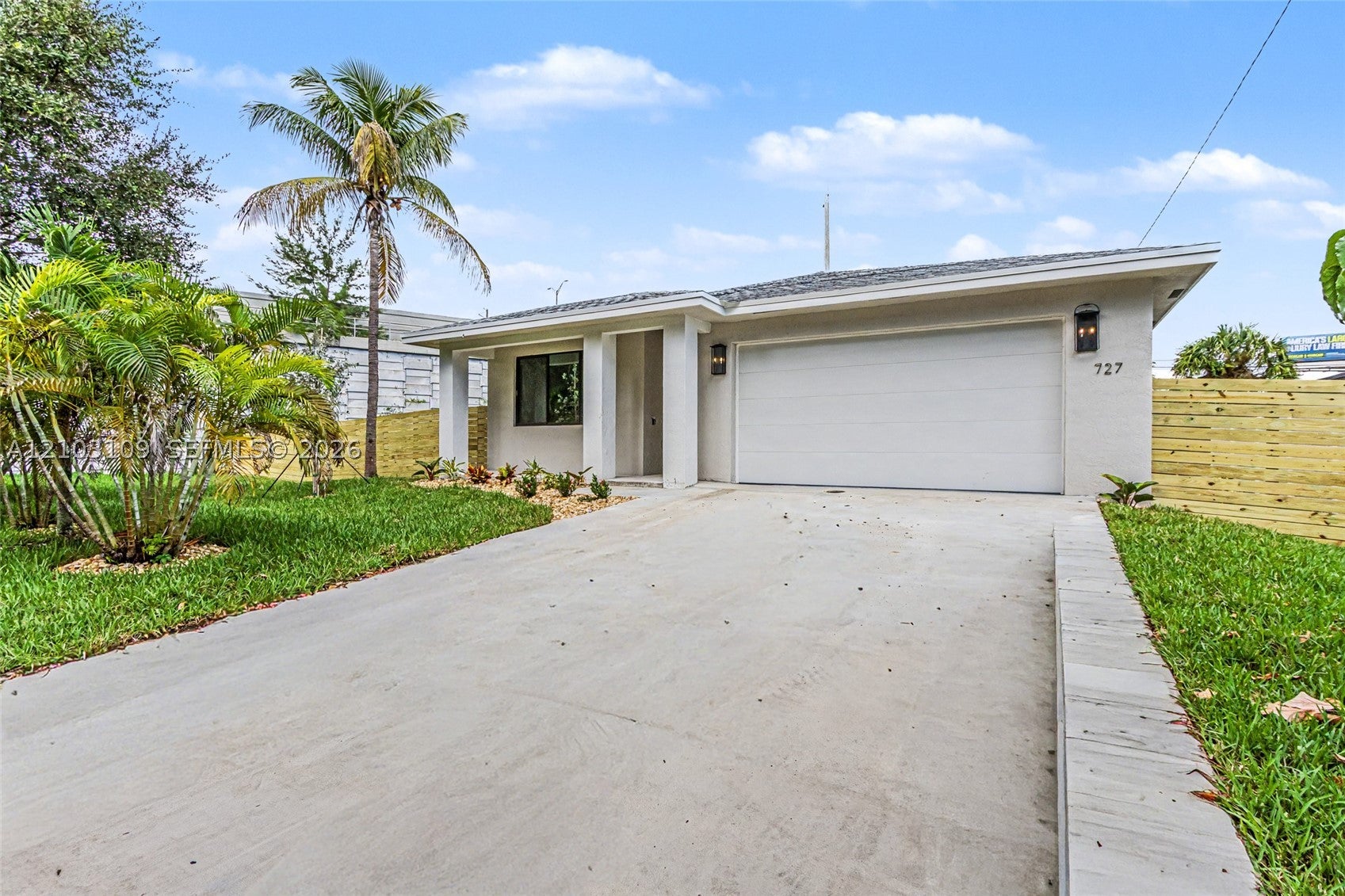 727 NW 43rd Ct