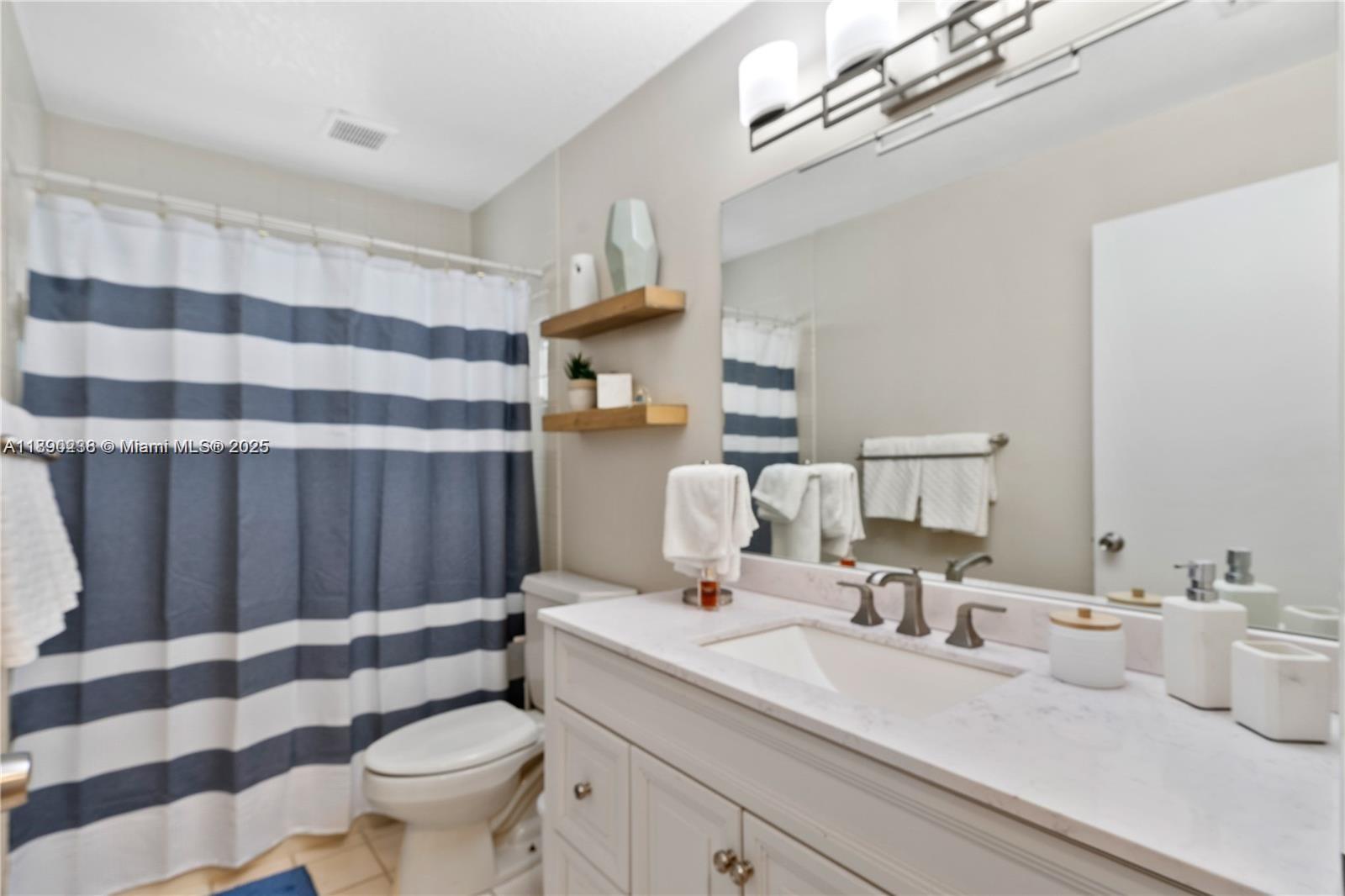 HARTFORD PLACE - Residential