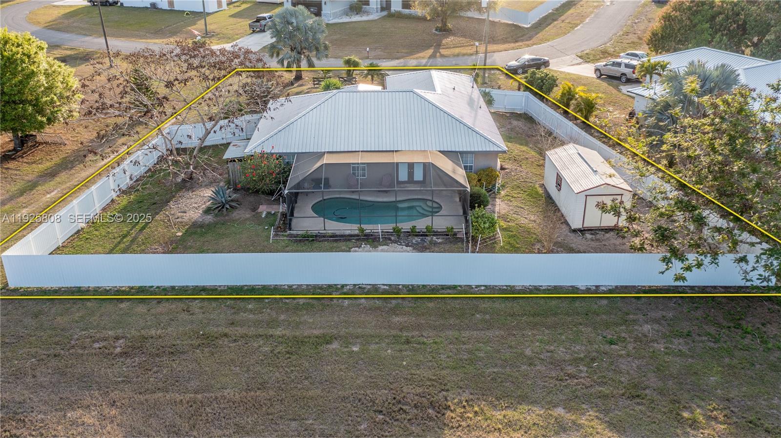 Port LaBelle - Residential