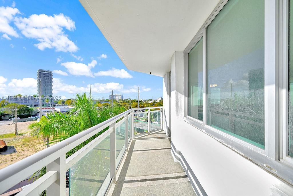 BURLEIGH HOUSE CONDO - Residential