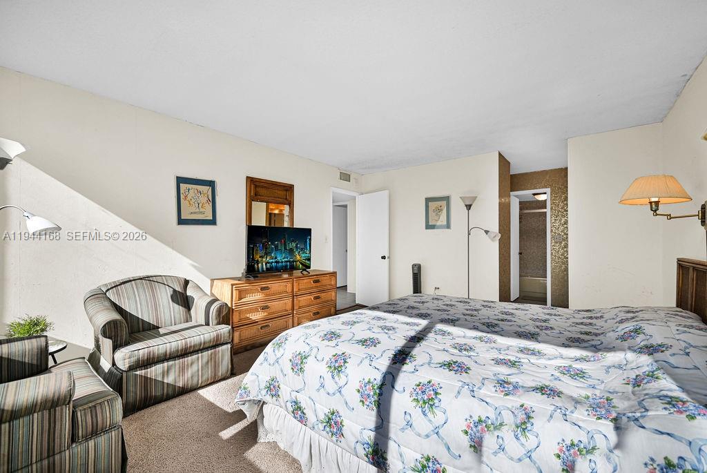 BURLEIGH HOUSE CONDO - Residential