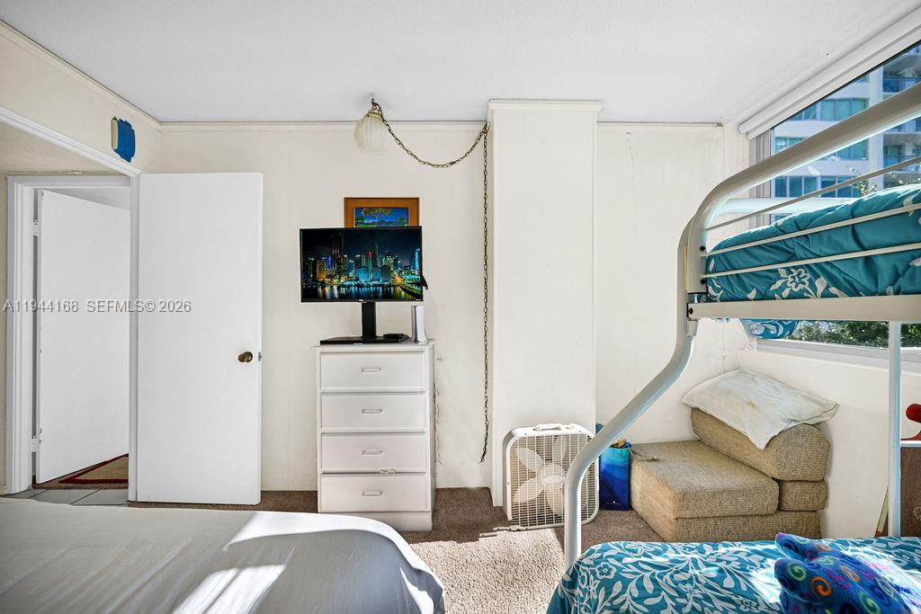 BURLEIGH HOUSE CONDO - Residential