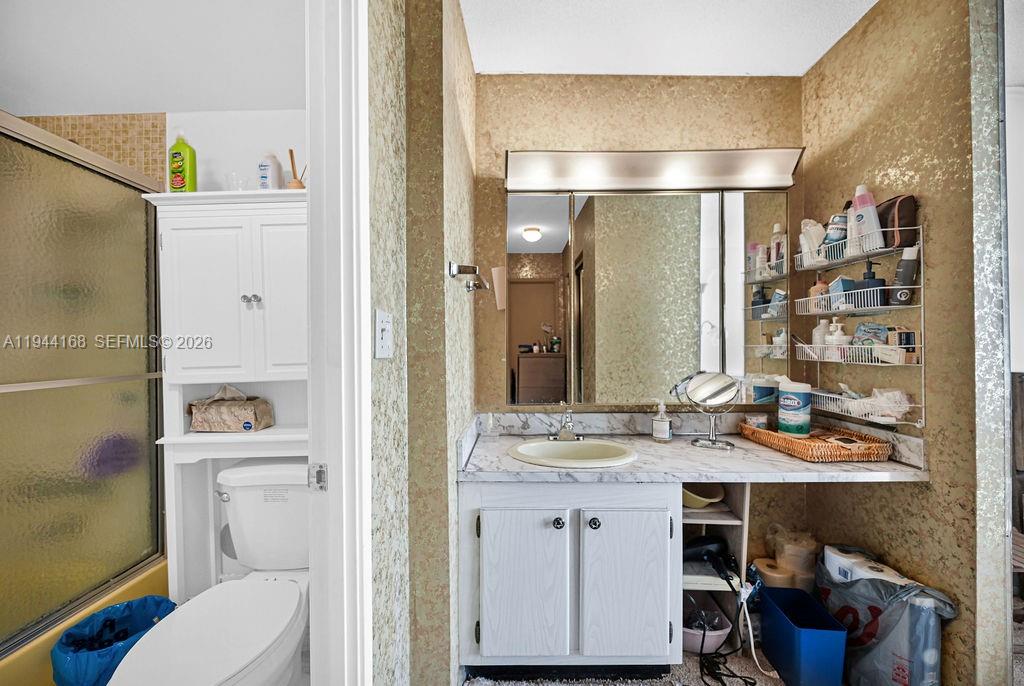 BURLEIGH HOUSE CONDO - Residential