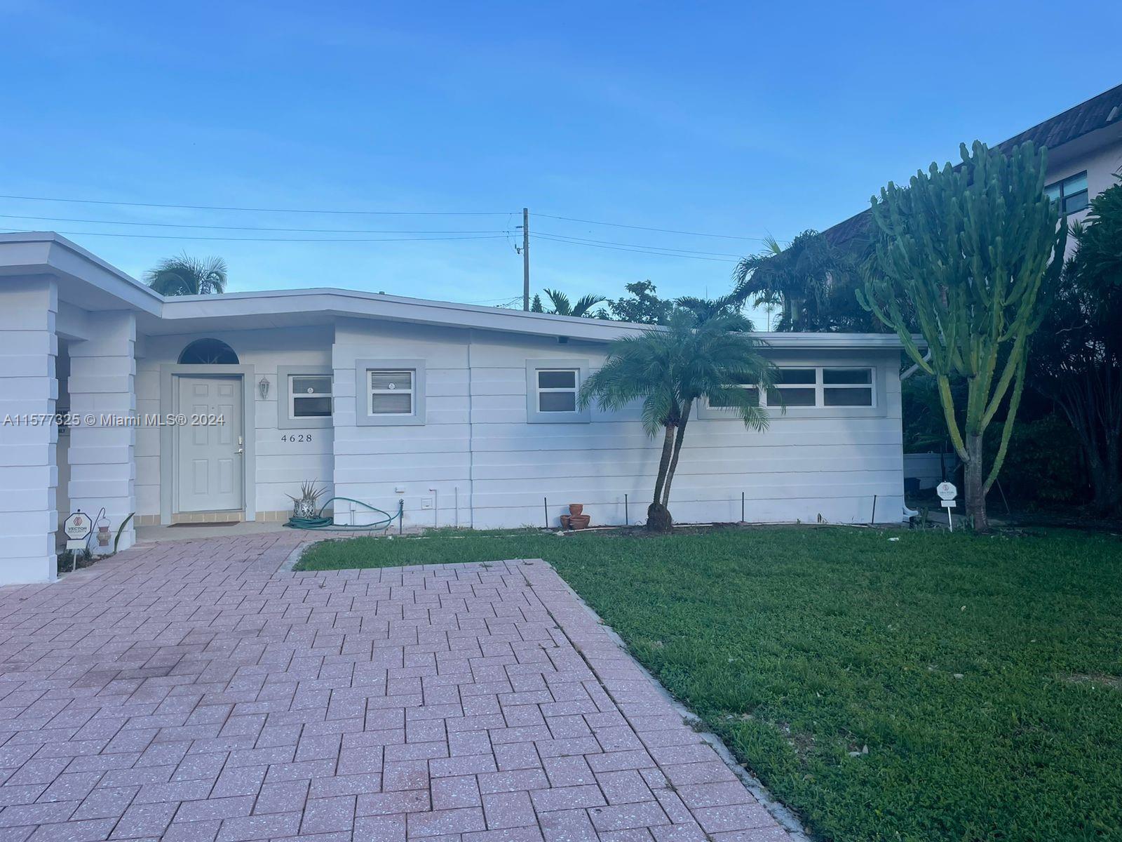 4628 Bougainvilla Dr -