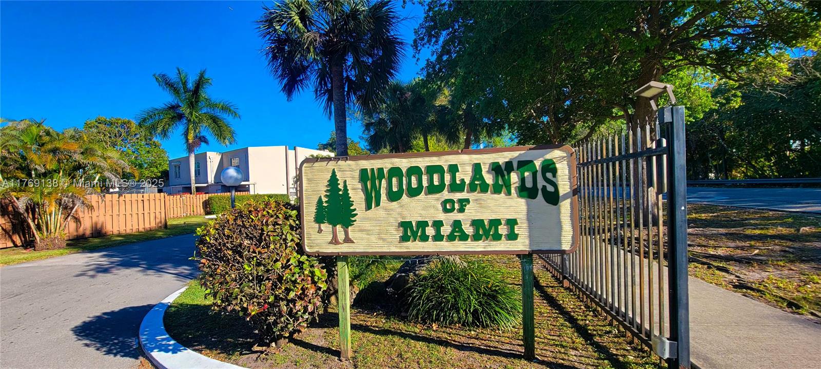 Property for Sale at 14241 Memorial Hwy 9F Hwy 9F, Miami, Broward County, Florida - Bedrooms: 2 
Bathrooms: 2  - $285,000