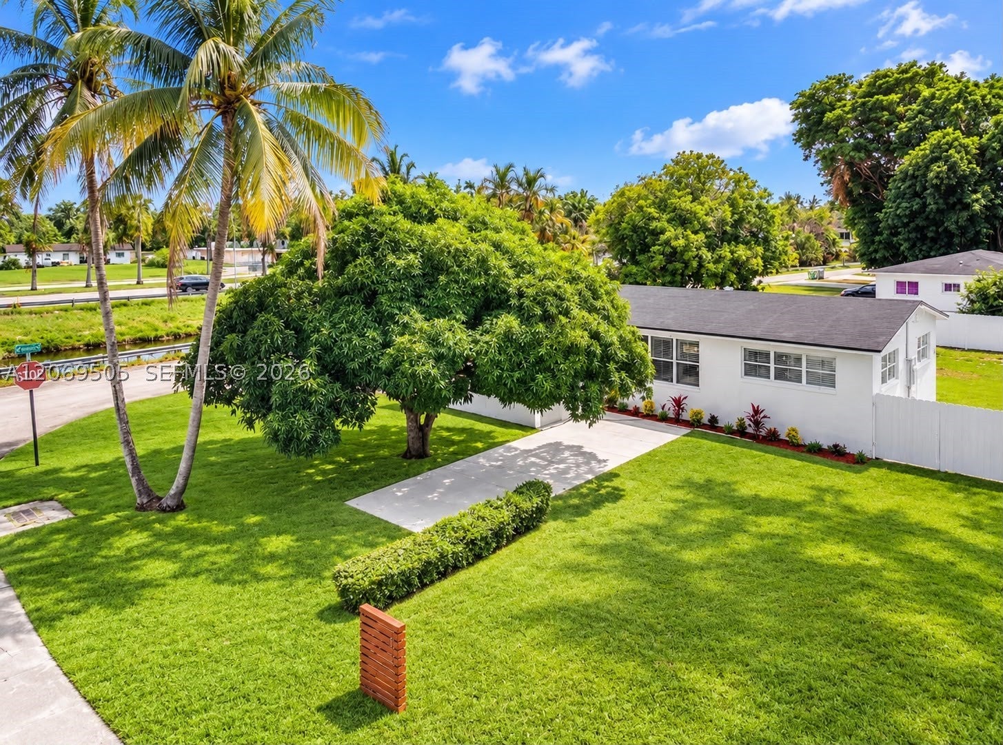 2200 NW 110th St