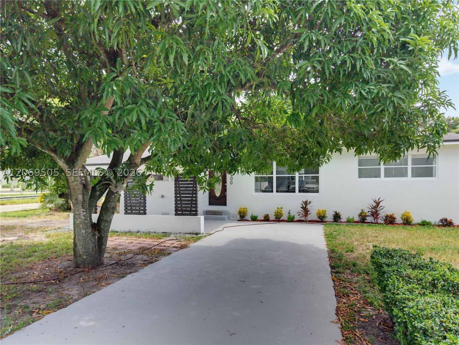 2200 NW 110th St