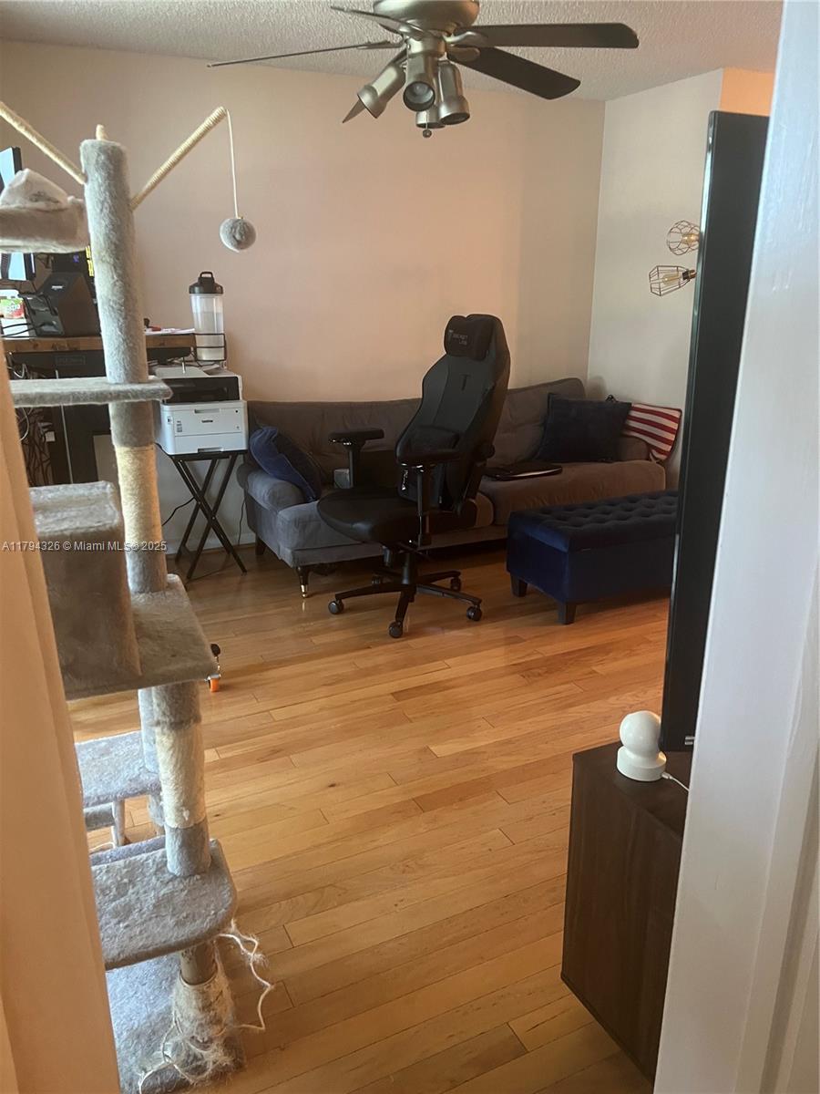 10101 W Sunrise Blvd 103