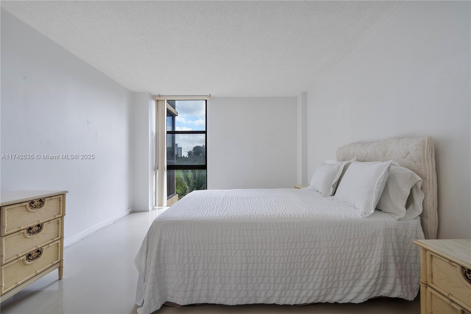 CORONADO CONDO TOWER II - Residential
