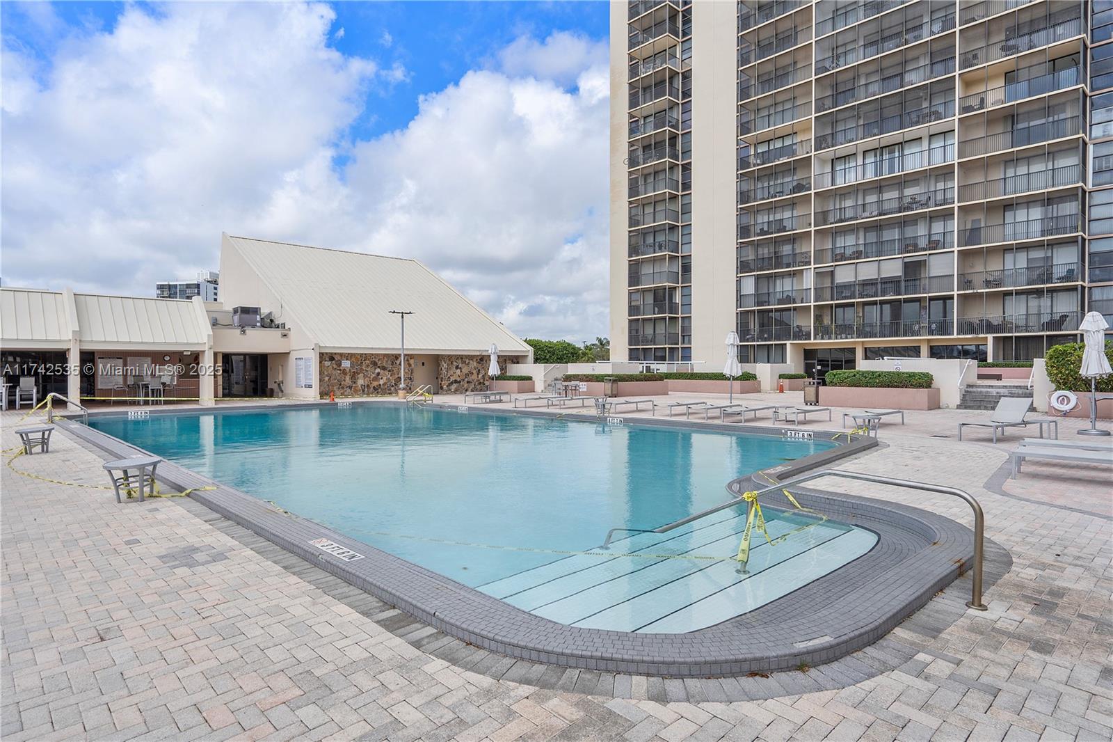 CORONADO CONDO TOWER II - Residential