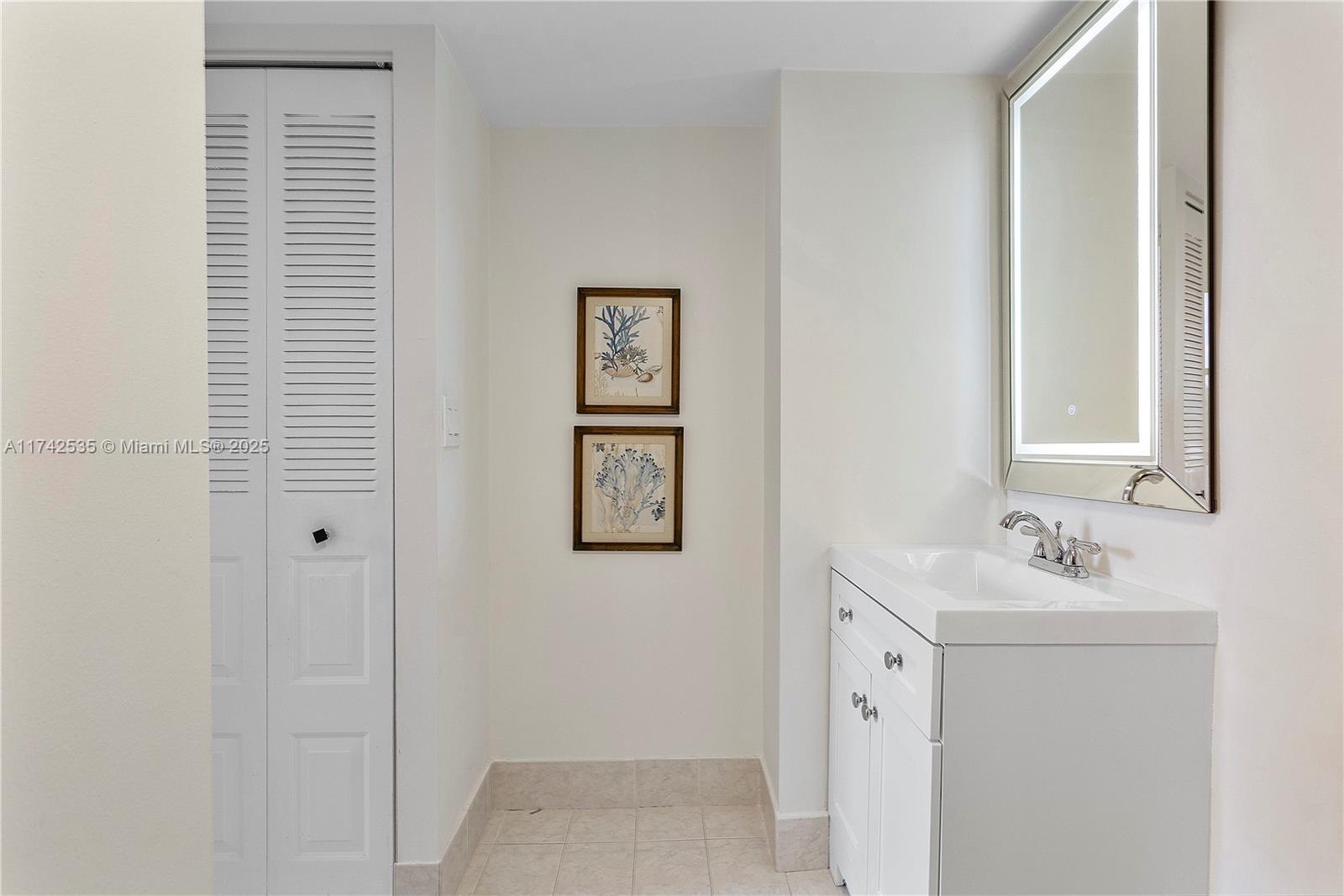 CORONADO CONDO TOWER II - Residential