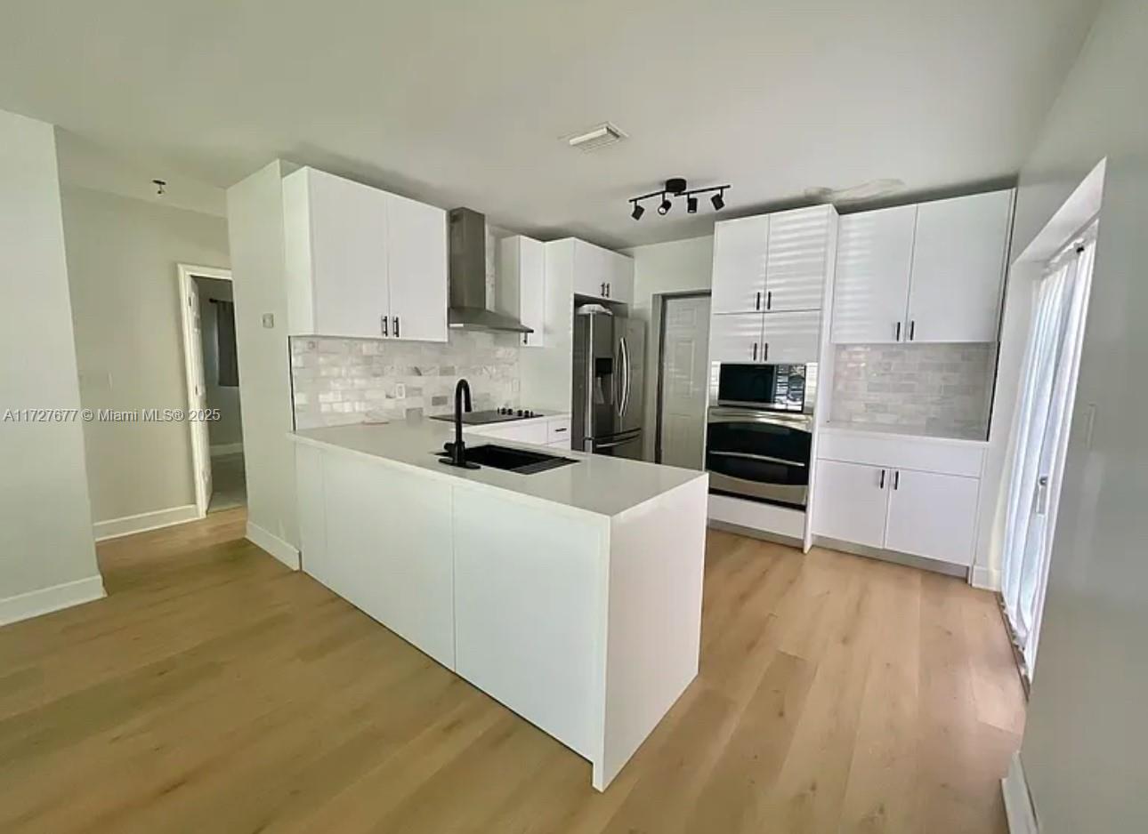 Rental Property at 11820 Sw 188th St, Miami, Broward County, Florida - Bedrooms: 2 
Bathrooms: 1  - $2,750 MO.