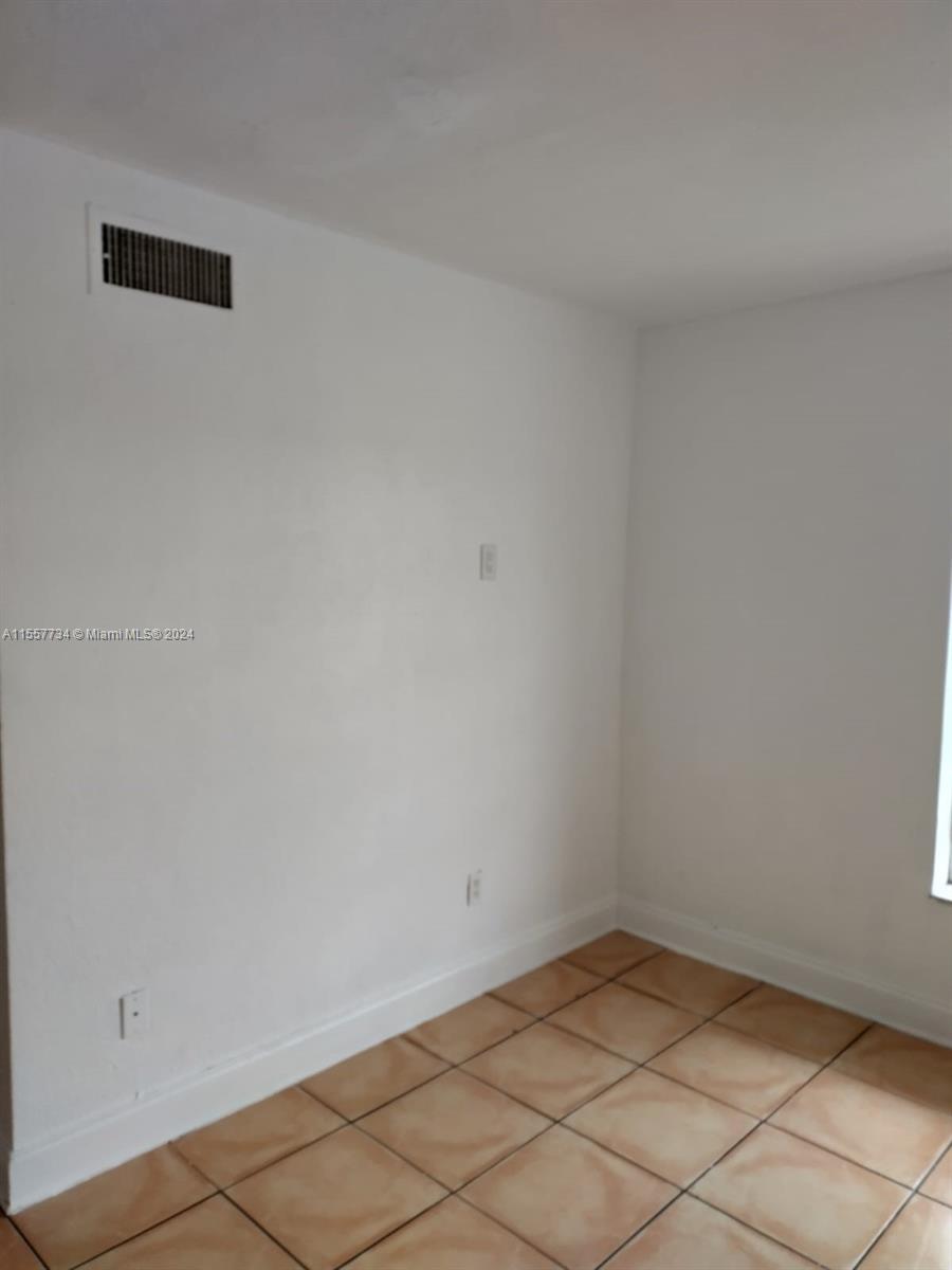 BAYSHORE TREASURE CONDO - Residential Lease