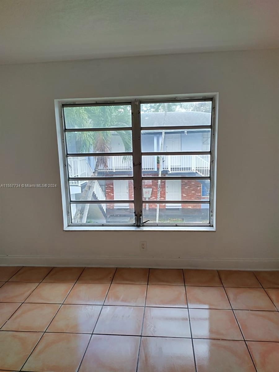 BAYSHORE TREASURE CONDO - Residential Lease