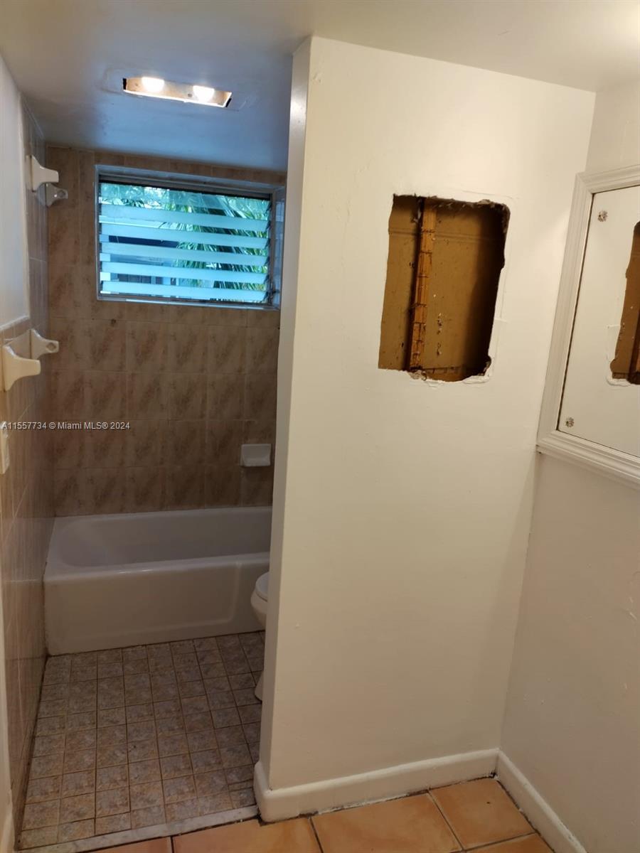 BAYSHORE TREASURE CONDO - Residential Lease