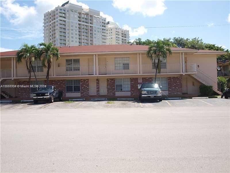 BAYSHORE TREASURE CONDO - Residential Lease