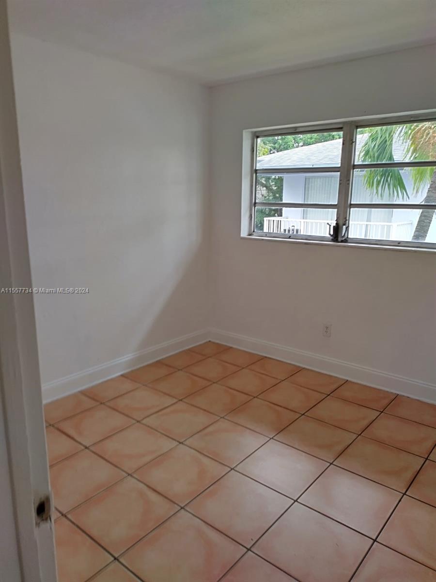 BAYSHORE TREASURE CONDO - Residential Lease