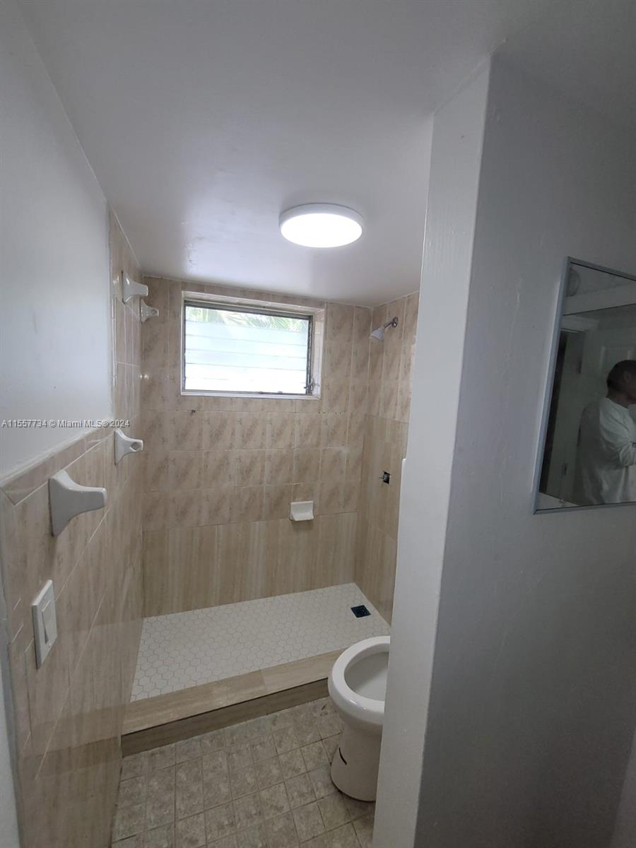 BAYSHORE TREASURE CONDO - Residential Lease