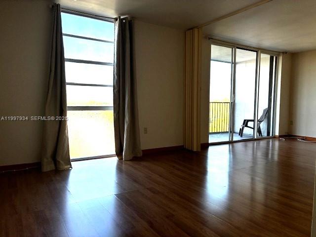 DORSET HOUSE CONDO - Residential