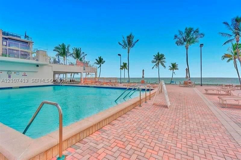 2301 S Ocean Dr 1606