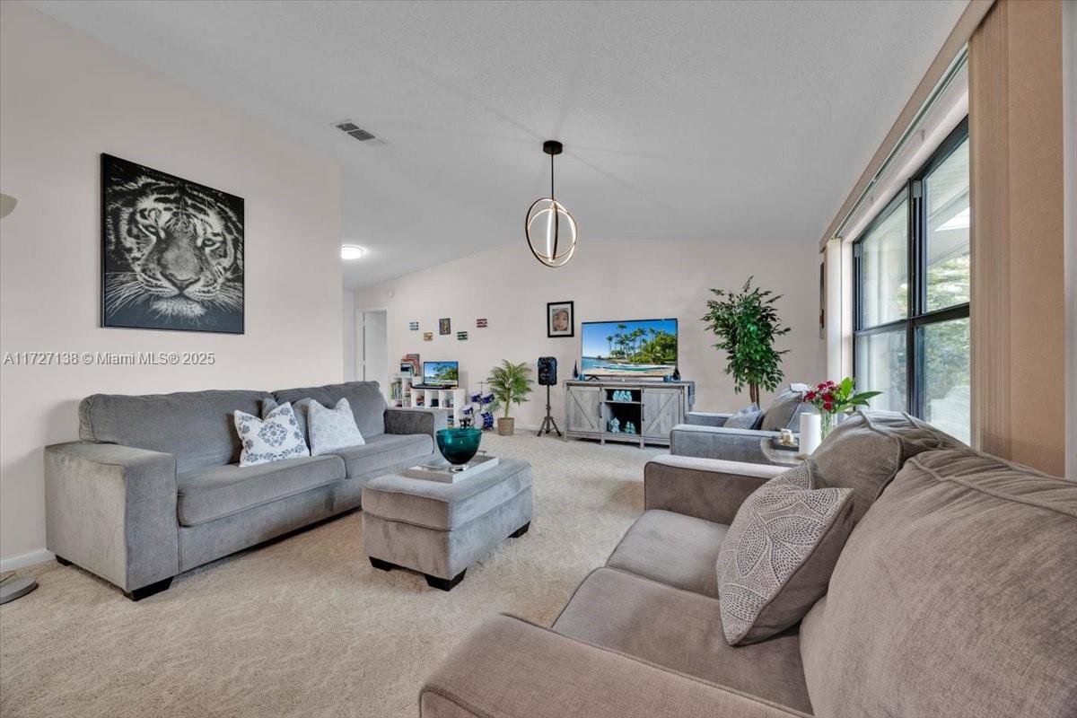 3270 Deer Lick