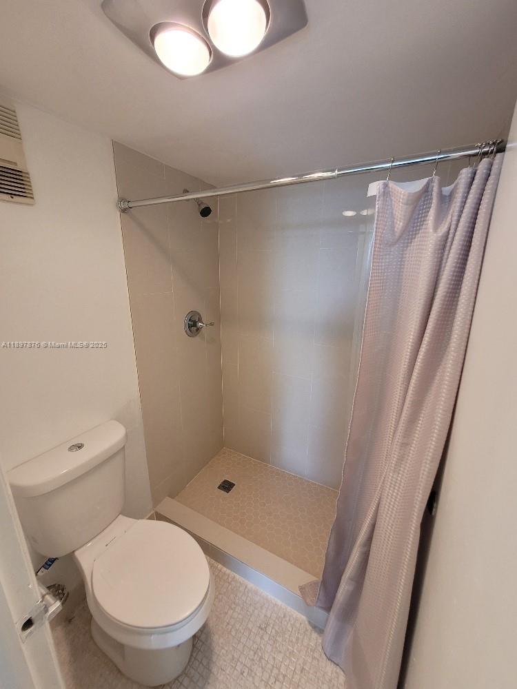 WILSHIRE CONDO - Residential Lease