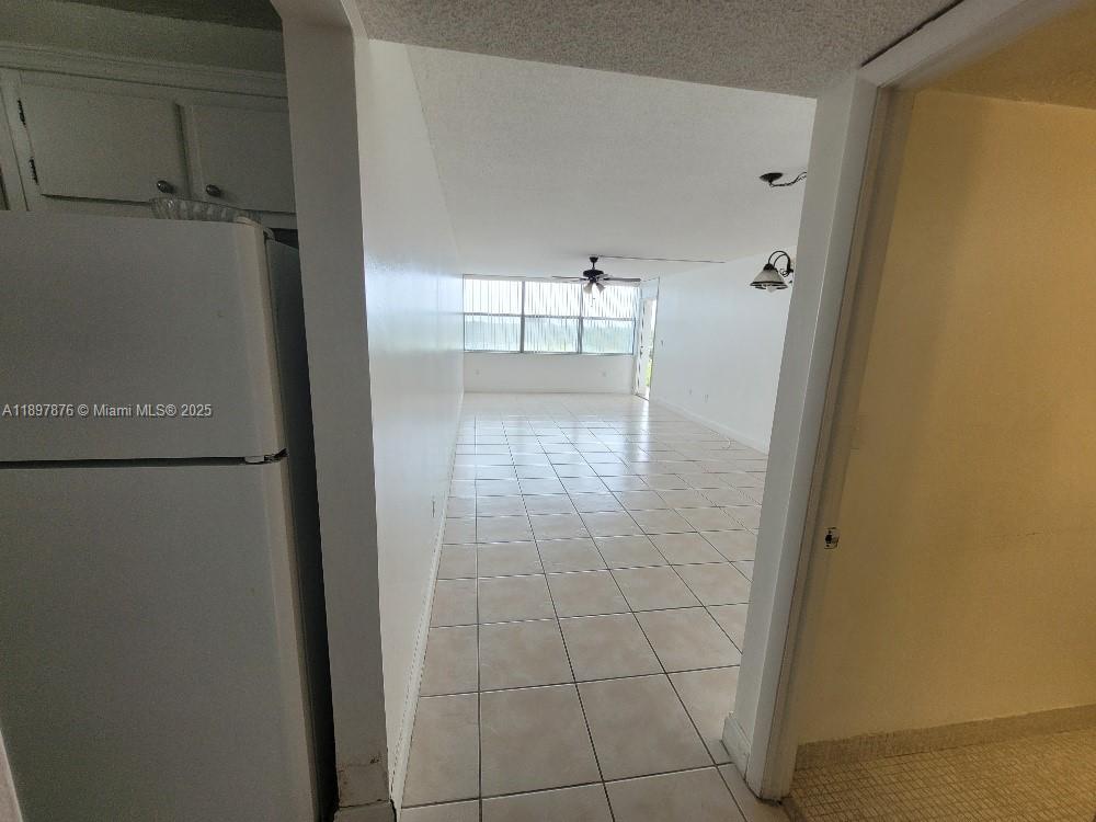 WILSHIRE CONDO - Residential Lease